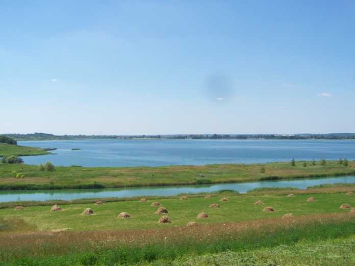 Jezioro Tarnobrzeskie od strony wyspy, fot. M.Piasek