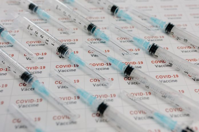 Szczepionki na covid Źródło: Pexels