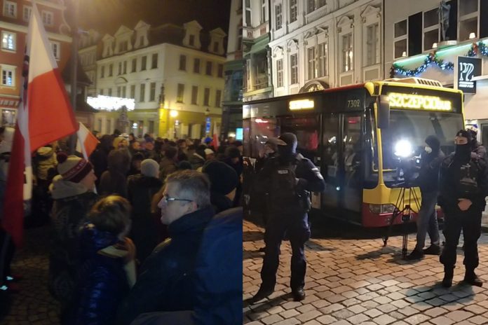Protest przeciwko segregacji sanitarnej we Wrocławiu. Foto: tter
