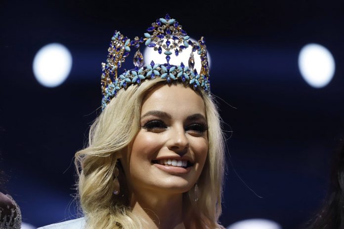 Karolina Bielawska została Miss World Źródło: PAP/EPA