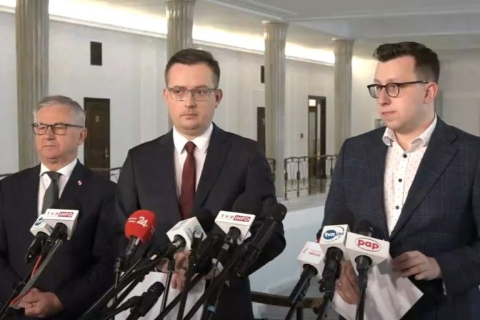 Konfederacja_nczas Włodzimierz Skalik, Robert Winnicki i Tomasz Grabarczyk/Fot. screen YouTube/Konfederacja