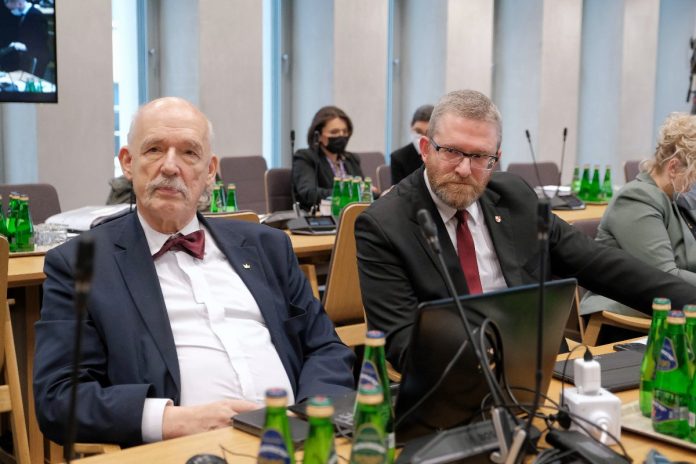 Janusz_Korwin_Mikke_Grzegorz_braun_nczas Janusz Korwin-Mikke, Grzegorz Braun - jedni z liderów Konfederacji Źródło: PAP/Mateusz Marek