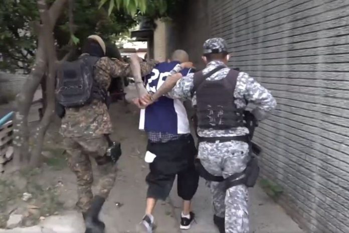 Masowe aresztowania w Salwadorze. Zdjęcie ilustracyjne. / foto: screen Twitter