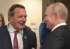 Gerhard Schroeder i Władimir Putin. Foto: PAP/EPA