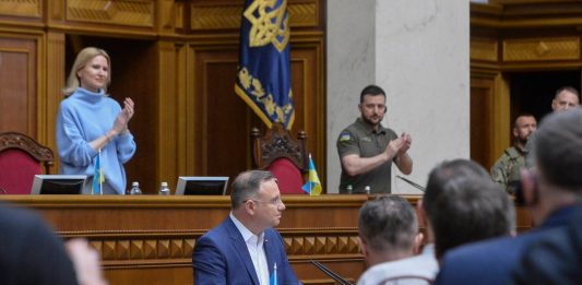 Andrzej Duda w parlamencie Ukrainy Źródło: PAP