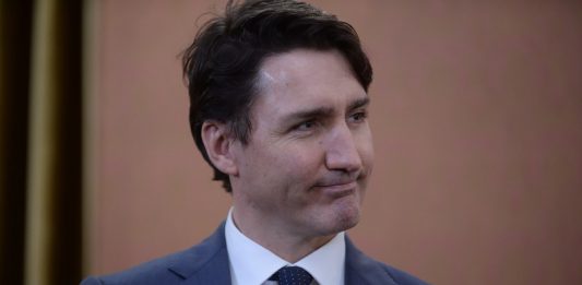 Justin Trudeau Źródło: PAP/Marcin Obara
