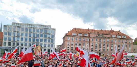 Marsz Pamięci doktora Zbigniewa Hałata.