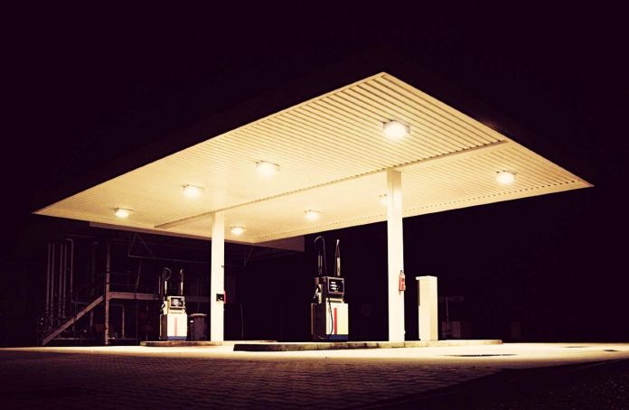Stacja benzynowa. Zdjęcie ilustracyjne: Pixabay