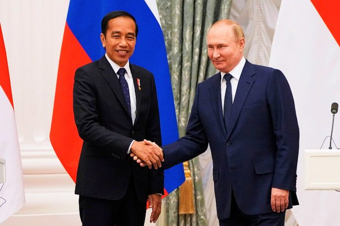joko-widodo-władimir-putin Joko Widodo i Władimir Putin.