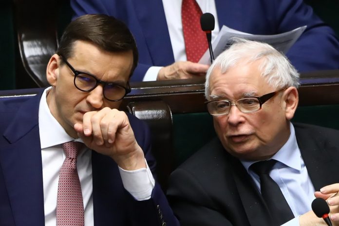 Mateusz Morawiecki i Jarosław Kaczyński. Foto: PAP