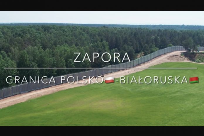 Zapora na polsko-białoruskiej granicy. Foto: print screen Straż Graniczna