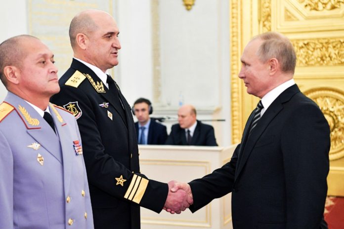 Igor Osipow już raczej nie uściśnie dłoni Władmirowi Putinowi. / Zdjęcie: PAP/EPA