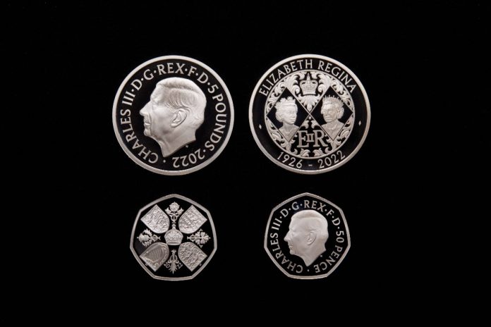 Król Karol III na nowych brytyjskich monetach Źródło: PAP/EPA