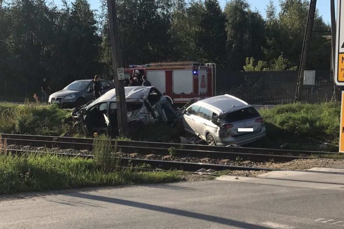 Wypadek na przejeździe kolejowym w Mirkowie / Foto: Facebook/Mirków