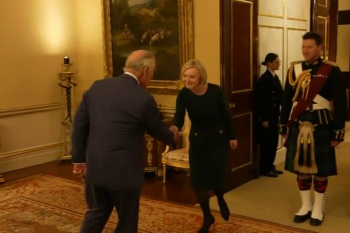 Karol-III-Liz-Truss-nczas Karol III i Liz Truss Źródło: Twitter