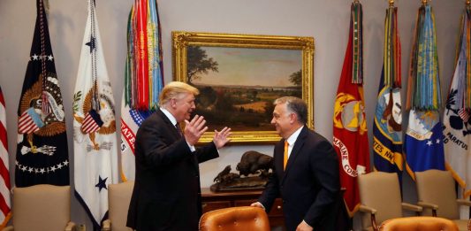 Donald Trump, Viktor Orbán Źródło: . EPA/Szilard Koszticsak HUNGARY OUT Dostawca: PAP/EPA.