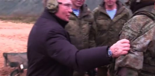 Władimir Putin na obozie dla zmobilizowanych Źródło: Twitter