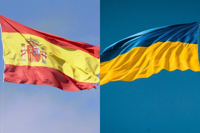 Flagi Hiszpanii i Ukrainy