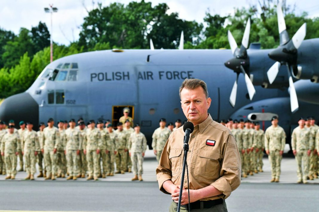 Nowe Uzbrojenie Dla Polskiego Wojska. Szef MON Zatwierdził Umowy Z PGZ ...