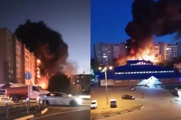 W mieście Jejsk samolot wojskowy uderzył w wielopiętrowy blok mieszkalny