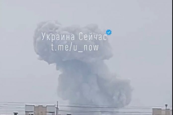 Rosyjski ostrzał Kijowa / Foto: screen Twitter