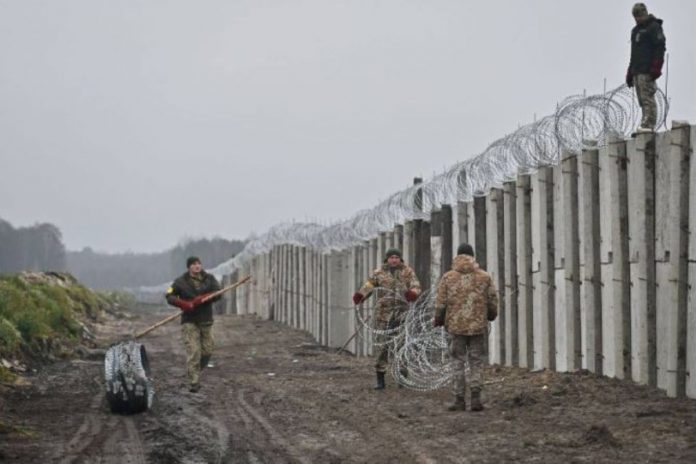 Ukraina buduje zaporę na granicy z Białorusią