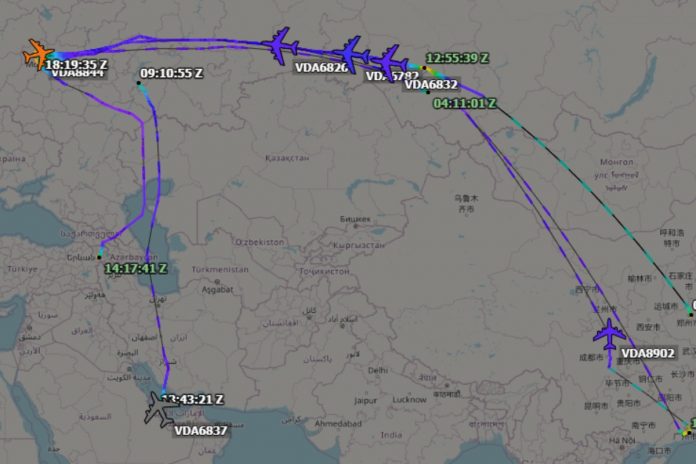 Rosjanie intensywnie latają do Chin od kilku tygodni.