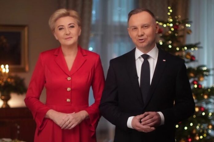Andrzej-Duda-Agata-Kornhauser-Duda-nczas Życzenia bożonarodzeniowe Pary Prezydenckiej Źródło: prezydent.pl