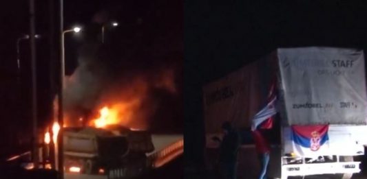 W Kosowie spalono część ciężarówek tworzących ustawione przez Serbów barykady.