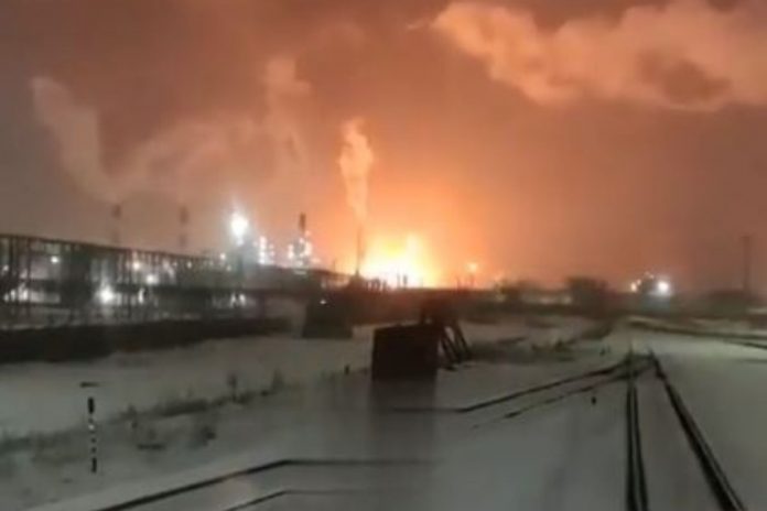 Pożar rafinerii na Syberii Wschodniej.