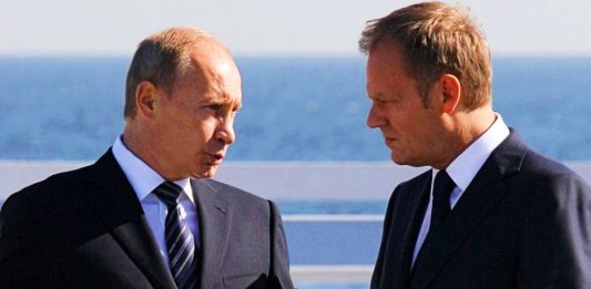 Władimir Putin i Donald Tusk na molo w Sopocie. Foto: PAP/Paweł Supernak