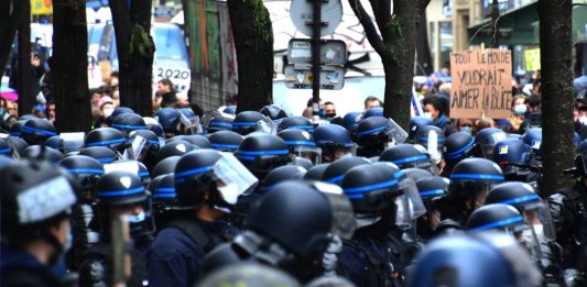 Francuscy policjanci.