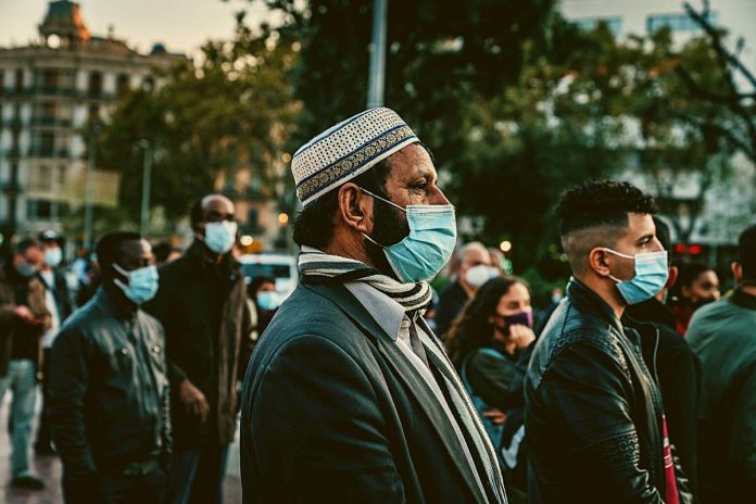 Imigranci podczas jednego z wielu protestów w Barcelonie. Zdjęcie: Pixabay