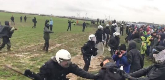 Starcia z policją w Niemczech.