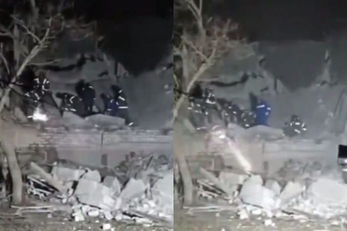tomkak-ukraina-wojna Zniszczono kwaterę żołnierzy rosyjskich w mieście Tokmak.