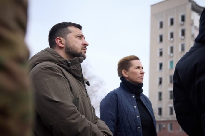zelenski-matte-fredericksen Prezydent Ukrainy Wołodymyr Zełenski i premier Danii Mette Frederiksen w Mikołajowie. Foto: president.gov.ua