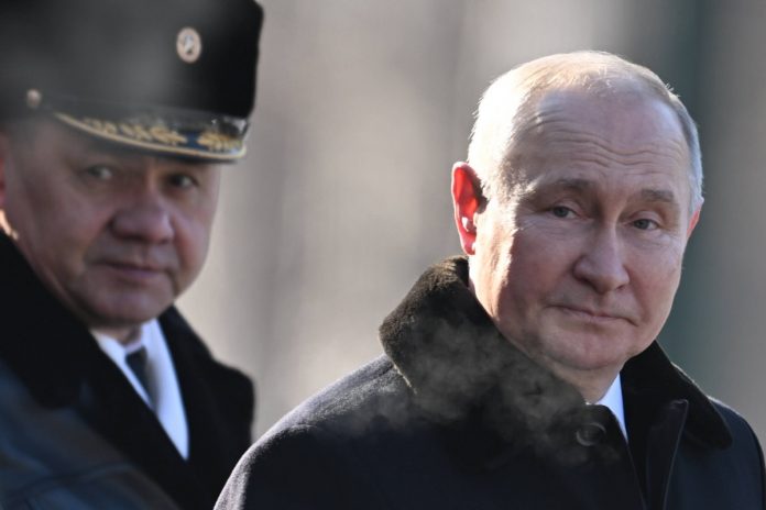 Siergiej Szojgu i Władimir Putin. Foto: PAP/EPA