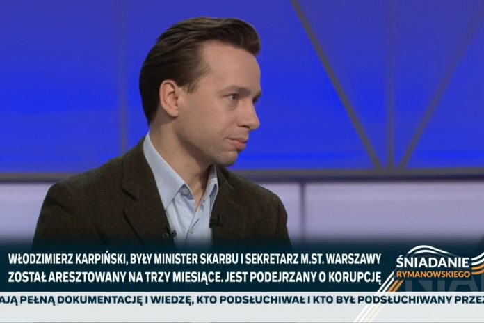 Poseł Krzysztof Bosak z Konfederacji w programie Śniadanie Rymanowskiego na antenie Polsat News. Foto: print screen polsat news