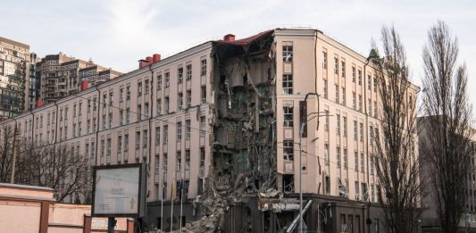 Zniszczenia w Kijowie.