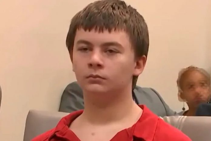 Nastolatek skazany na dożywocie (Facebook, Law&Crime)