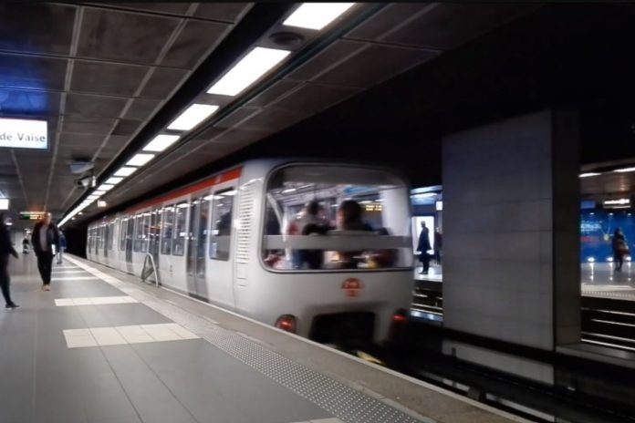Stacja metra Saxe-Gambetta w Lyonie.