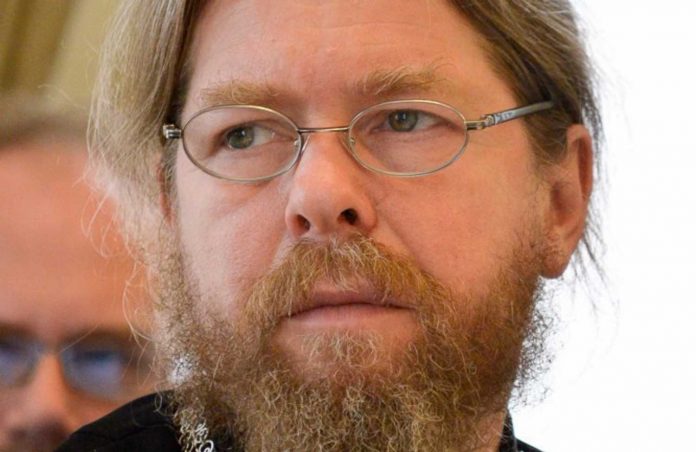 Tichon, imię świeckie Gieorgij Aleksandrowicz Szewkunow.