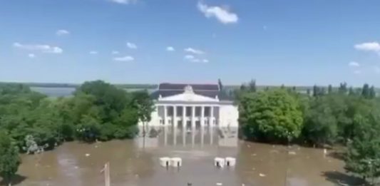 Ukraina. Powódź wywołana wysadzeniem tamy w Nowej Kachówce Źródło: Twitter