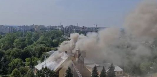 Pożar dachu kościoła w Sosnowcu
