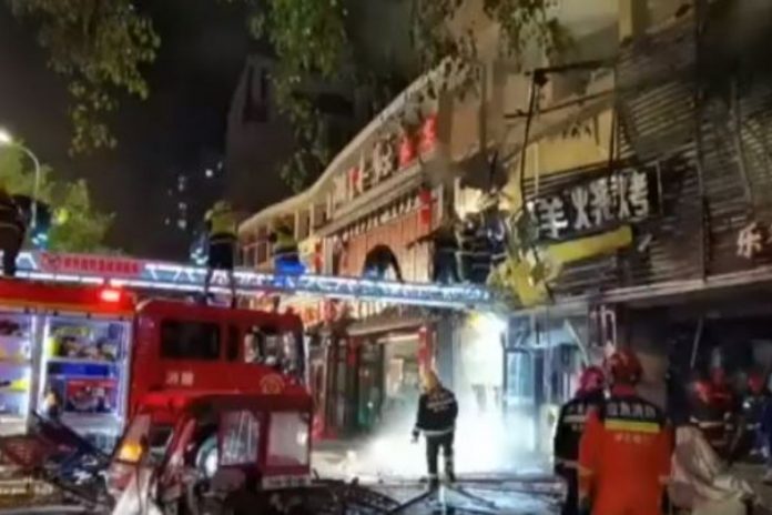Kilkadziesiąt ofiar śmiertelnych wybuchu gazu w restauracji w Yinchuan.