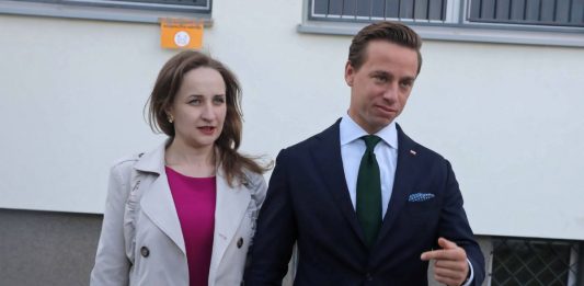 Karina i Krzysztof Bosak.