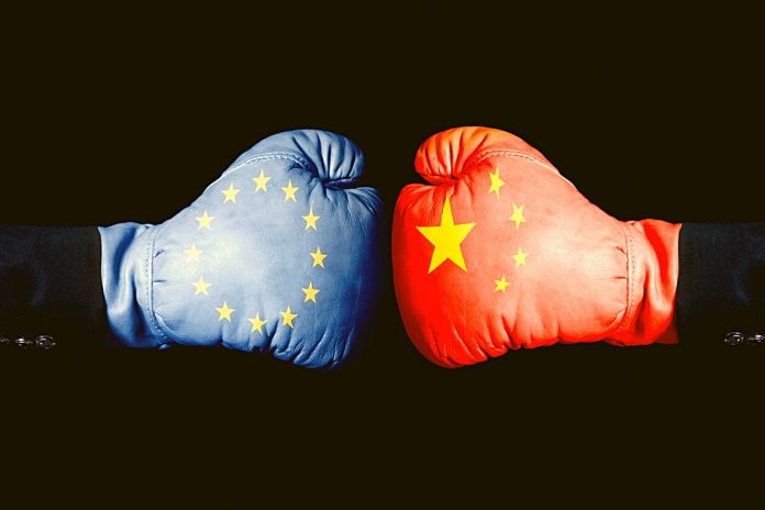 Unia Europejska i Chiny. Zdjęcie ilustracyjne: Canva