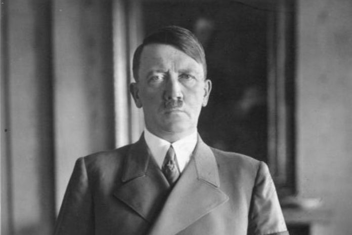 Adolf Hitler / Foto: Bundesarchiv, Bild 183-H1216-0500-002 / CC-BY-SA 3.0
