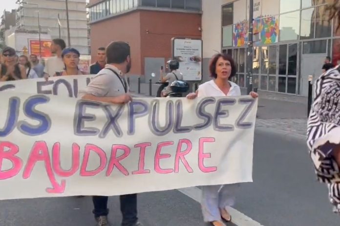 Manifestacja przeciw likwidacji squatu w Monteruil. Screen X
