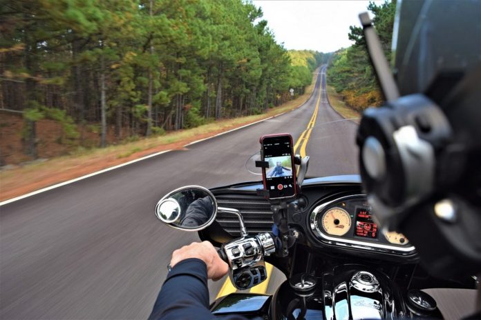 Motocyklista. Zdjęcie ilustracyjne: Pixabay
